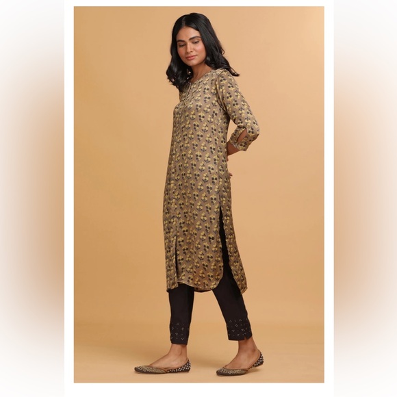 Women Printed Viscose Rayon Straight Kurta Beige - Picture 12 of 14